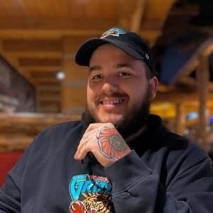 Meet your Posher, Mitchell